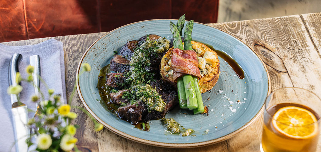 dining experience at Kimpton Santo